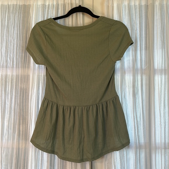 Cloud Dancer Green Peplum Top w/ Button Detail - Picture 2 of 3